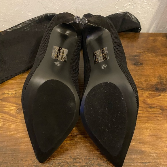 Fashion Nova Forever a Babe over the Knee Heels Netflex size 7.5 - Picture 4 of 15